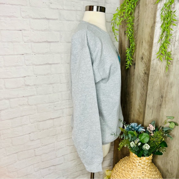 Grey Endorphins Pullover - Picture 9 of 14